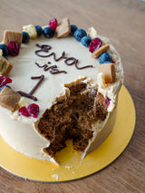 Maple Banana Smash Cake