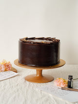 Praline Fudge Cake (8")