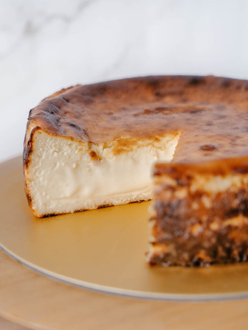 Basque Cheesecake (8")