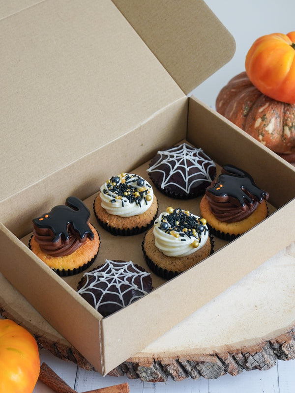 Box of 6 Cupcakes - Halloween Decor