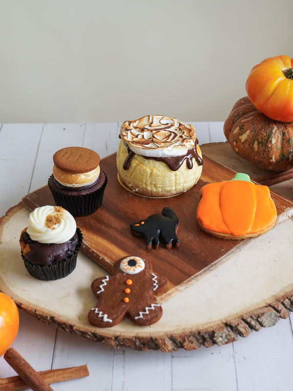 Halloween Mixed Bakes Box