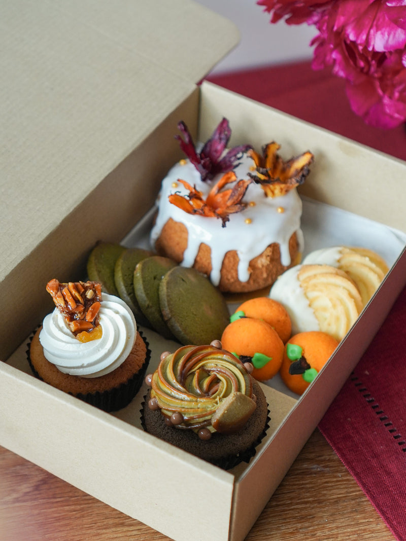 Lunar New Year Mixed Bakes Box