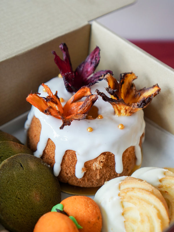 Lunar New Year Mixed Bakes Box