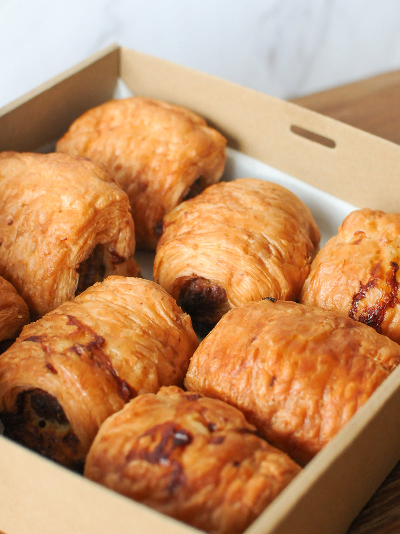 Mini Sausage Roll Party Platter (8 pieces)