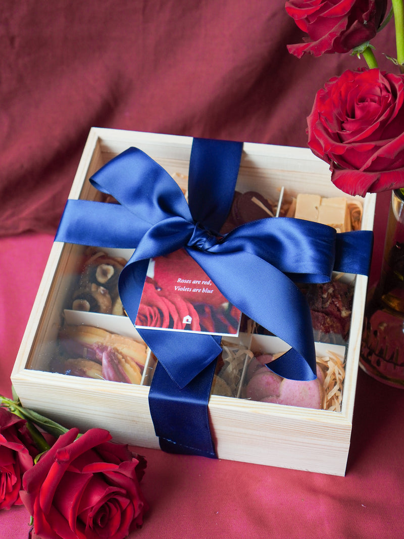 Valentine’s Day Sweet Treats Box