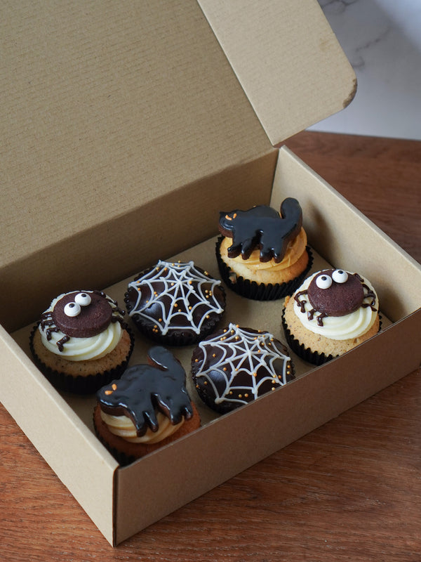 Box of 6 Cupcakes - Halloween Decor