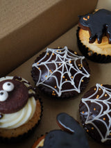 Box of 6 Cupcakes - Halloween Decor
