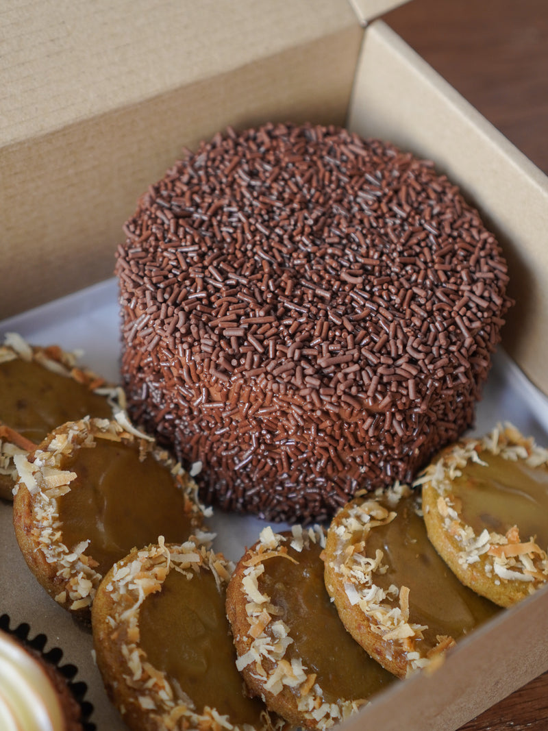 August Mixed Bakes Box