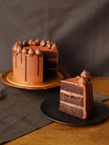 Chocolate Rum & Raisin Cake