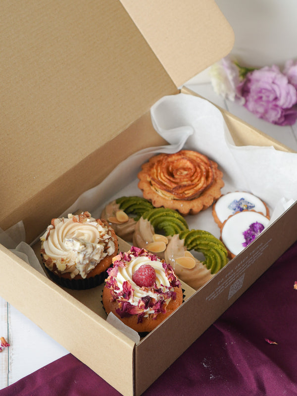 Mother's Day Mixed Bakes Box